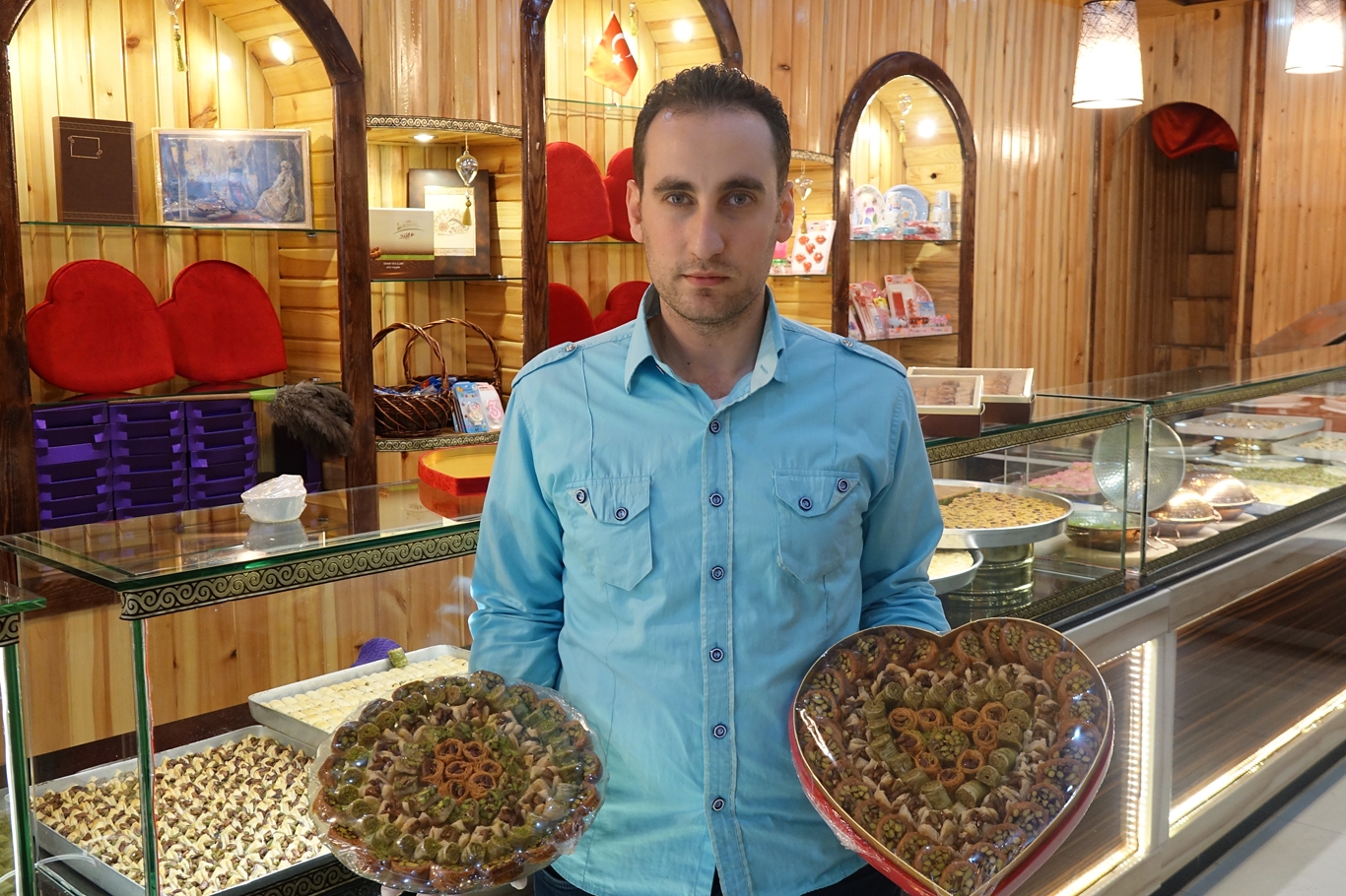 Halep tatlılarını Gaziantep’e taşıdı